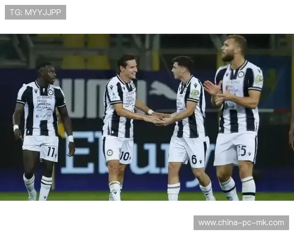 凯南·戴维斯庆祝进球,乌迪内斯客场进攻核心价值凸显 凯南·戴维斯庆祝进球,乌迪内斯客场进攻核心价值凸显