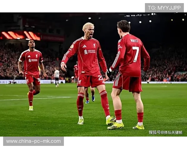 利物浦vs曼城焦点战前瞻:高位压迫与传控渗透的终极碰撞 利物浦vs曼城焦点战前瞻:高位压迫与传控渗透的终极碰撞